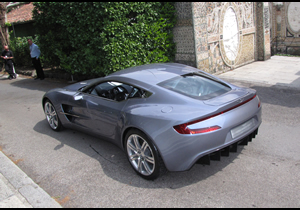 Aston Martin One 77